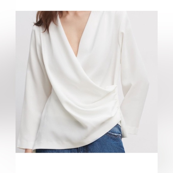 White Draped Top Figure Flattering Style NWT Size XL - Picture 2 of 8